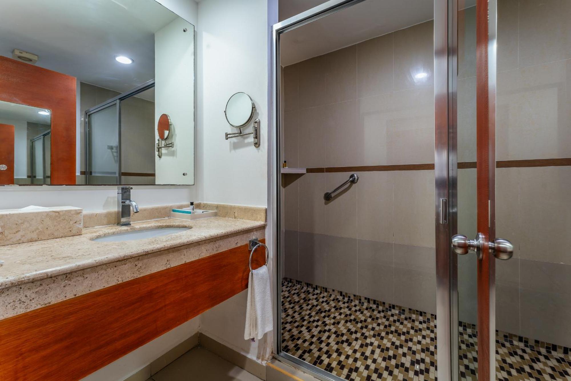 Hotel La Venta Inn Villahermosa Extérieur photo